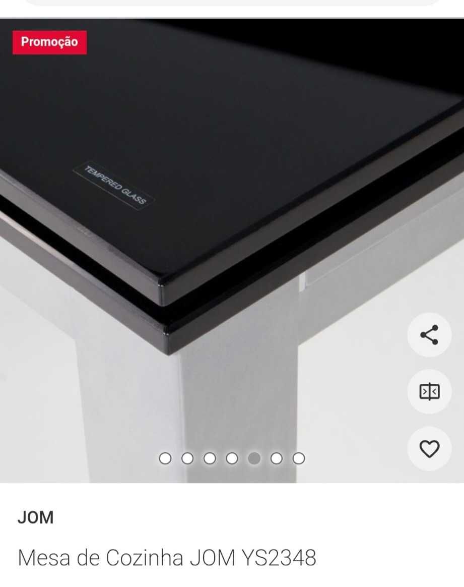 Mesa de cozinha extensível c/4 cadeiras sem uso.