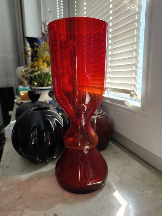 Wazon kielich projektu Stefana Sadowskiego