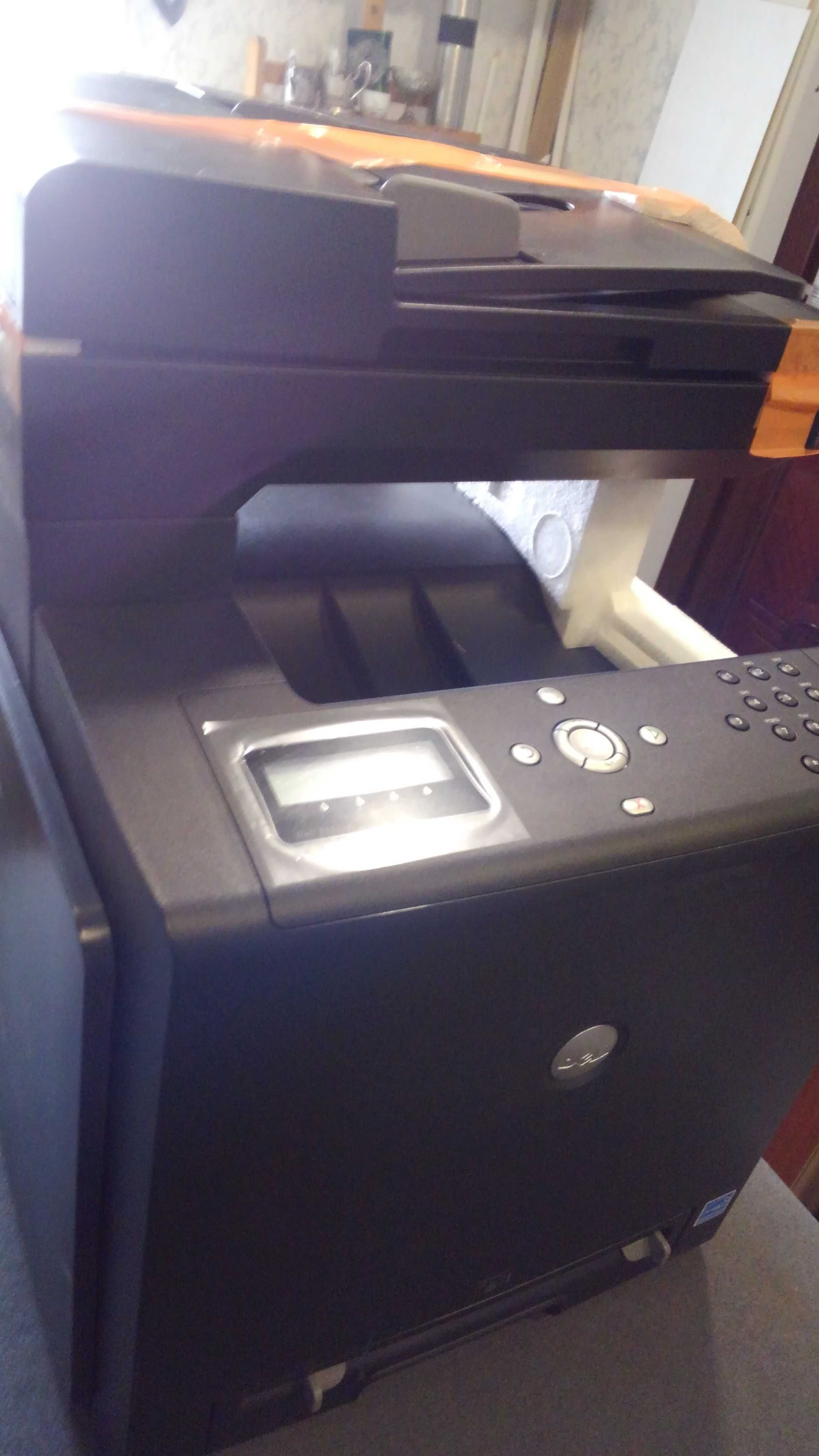новый МФУ, лазерный принтер цветной Dell 2135cn