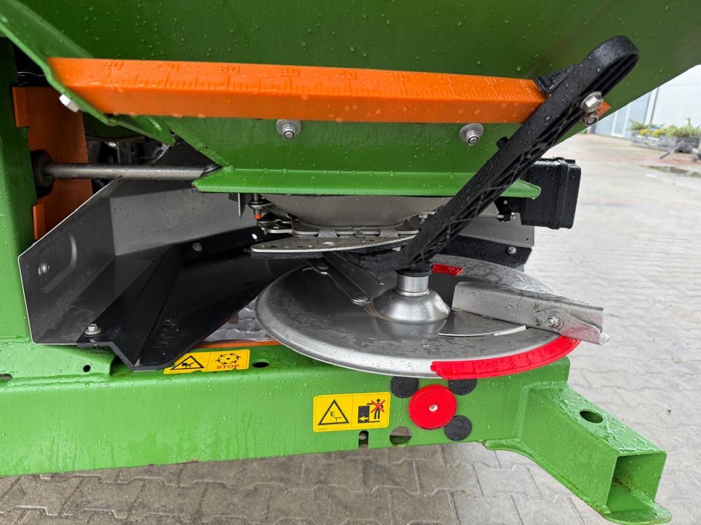 Rozsiewacz Amazone ZA-M 1501