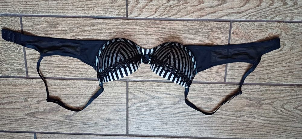 Czarno biały biustonosz George r. 75 A