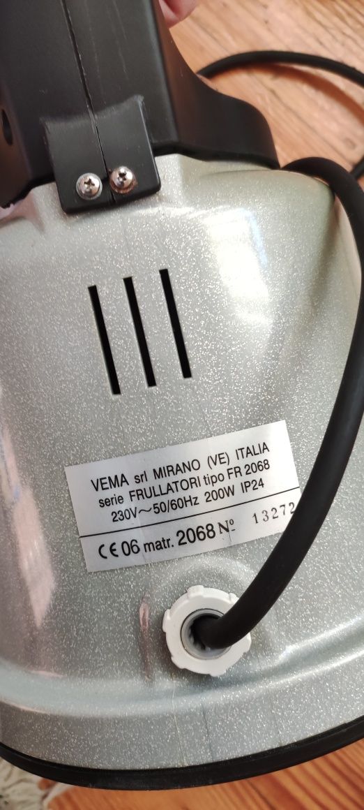 Блендер VEMA FR 2068 професійний