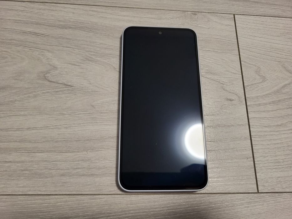 Galaxy A35 8/128 погано ловить мережі