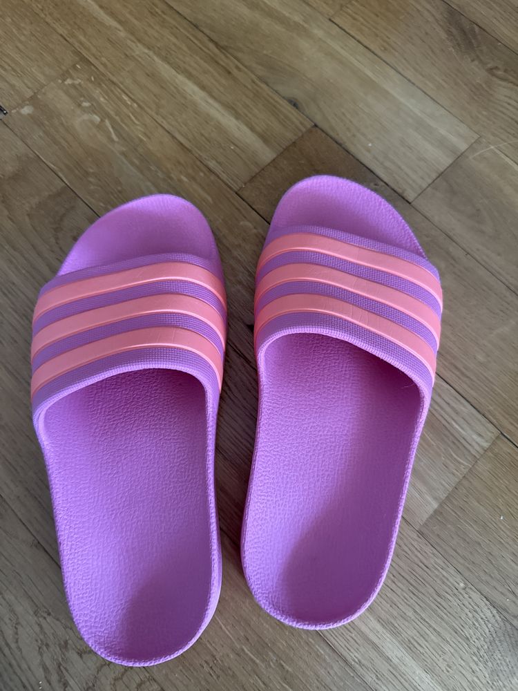 Klapki dziecięce Adidas roz. 34