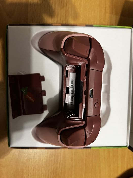 Limitowany kontroler Minecraft Pig do Xbox One Idealny stan!