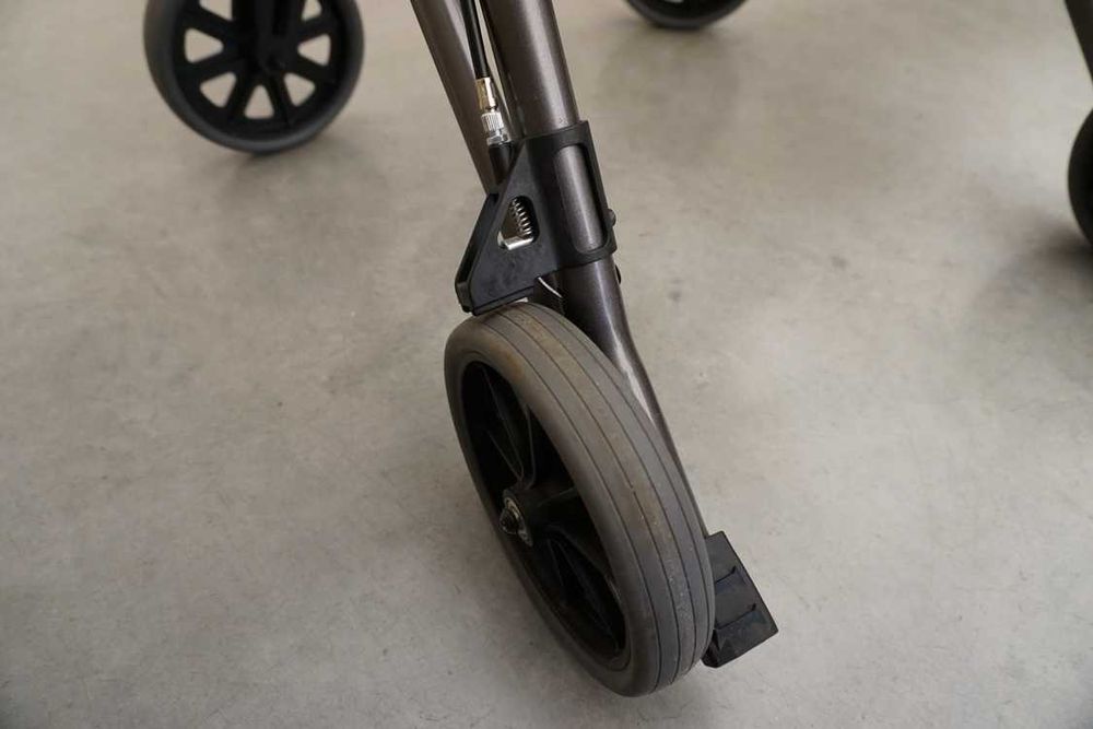 Chodzik Rollator Niemiecki dla Seniora Lekki DIETZ TAIMA M-ECO (d-951)