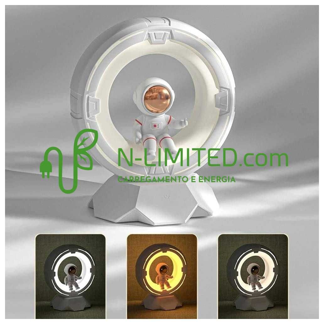 Luz de Presença Astronauta Tri-Color LED TikTok