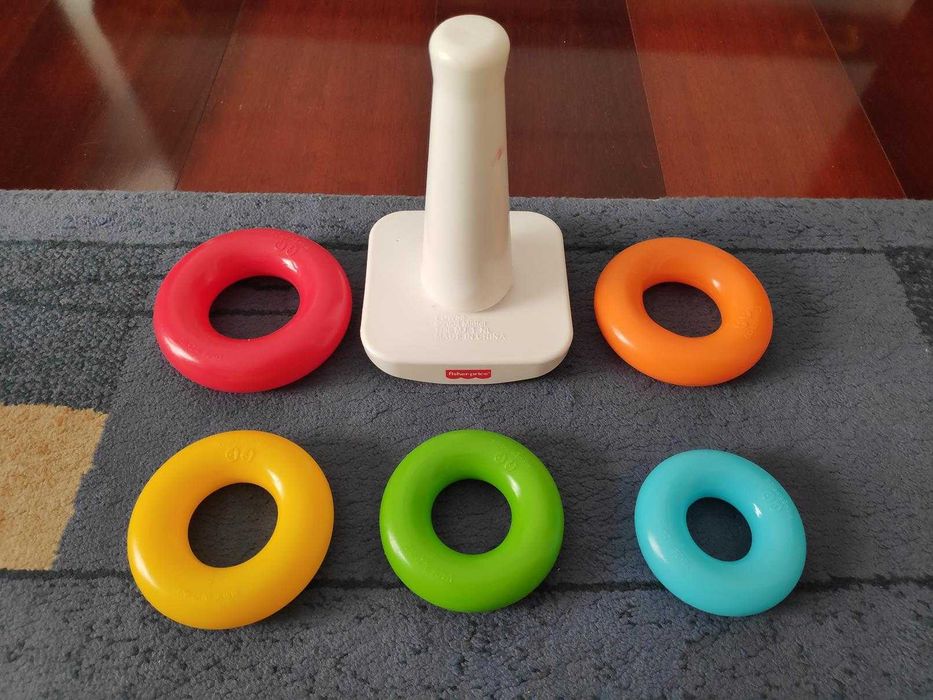 Pirâmide/Torre de anéis Fisher-Price