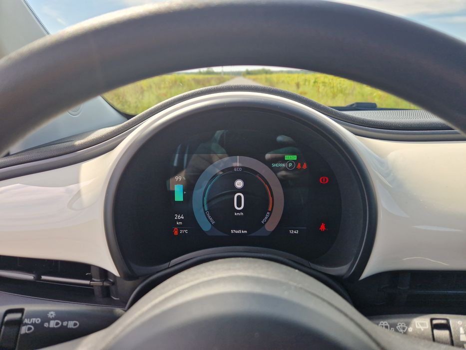 Fiat 500E 42kWt 300km