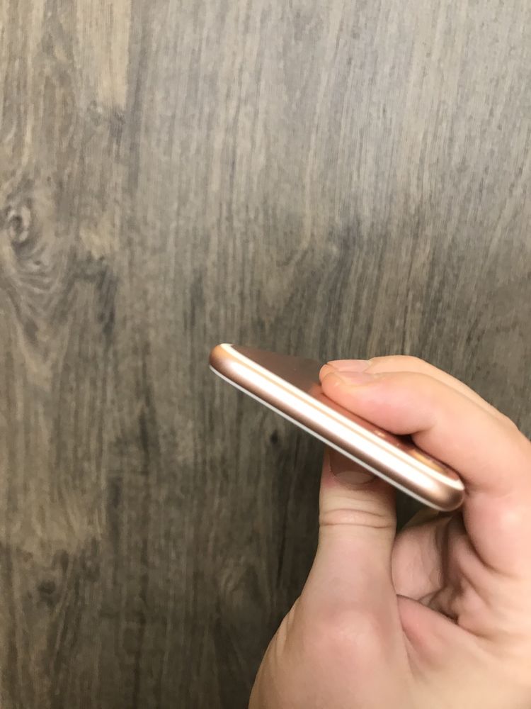 IPhone 7 32GB Rose Gold Neverlock Оригінал айфон 7 бу