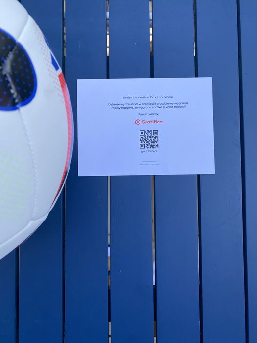Nowa piłka Adidas Euro 2024 Fussballliebe autograf Szymon Marciniak
