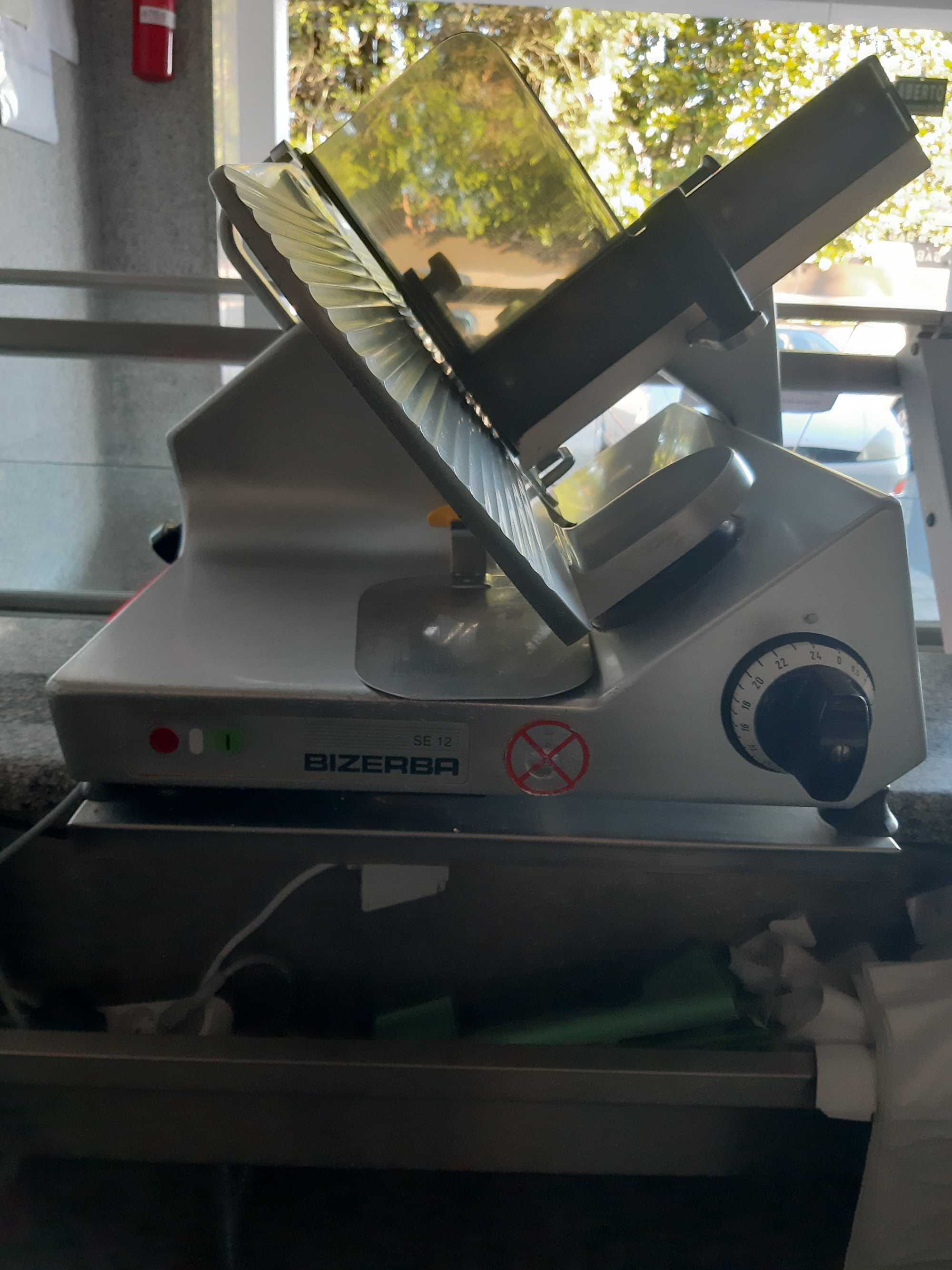 Talho moderno bem equipado