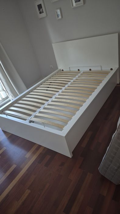 Cama IKEA MALM 160 cm + Estrado – Excelente estado