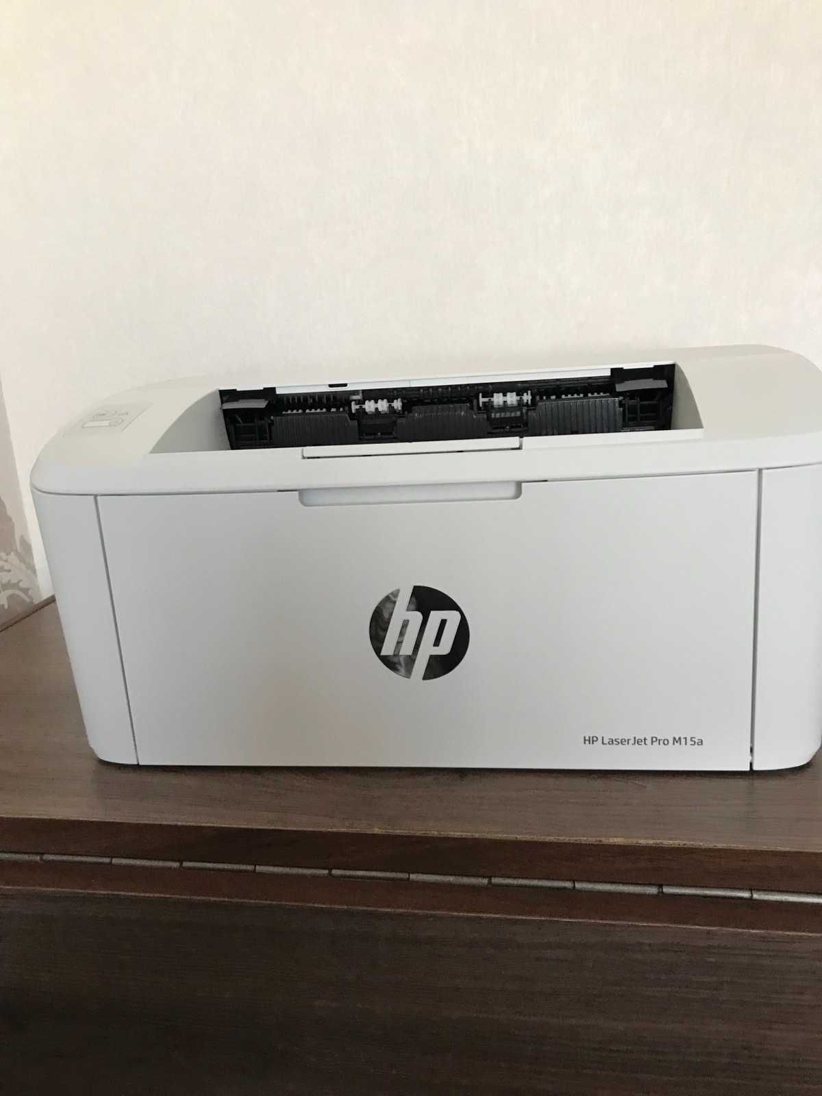 принтер HP Laser Jet pro m15a