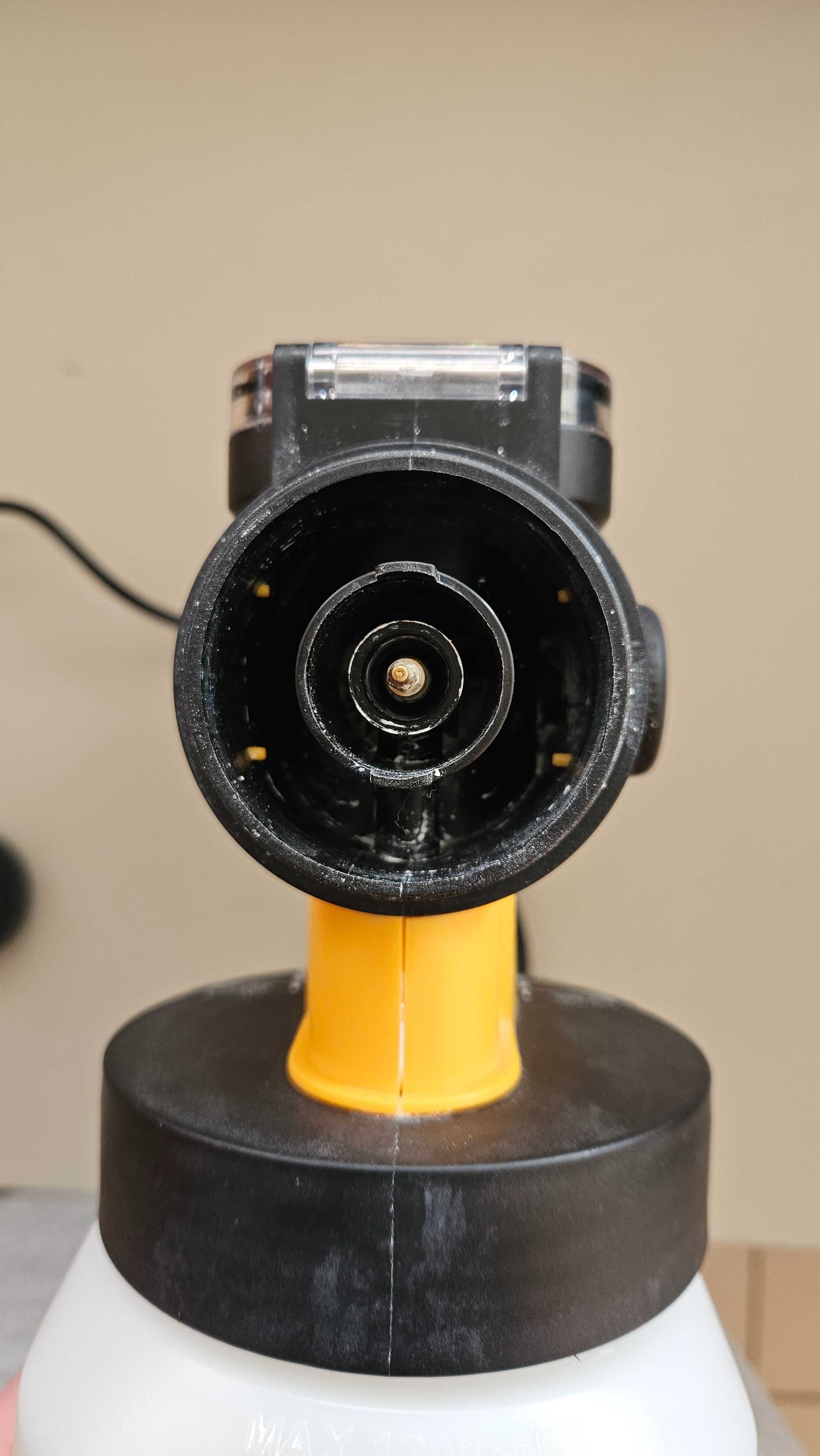 Pistolet agregat do malowania ścian DEKO DKSG60K2
