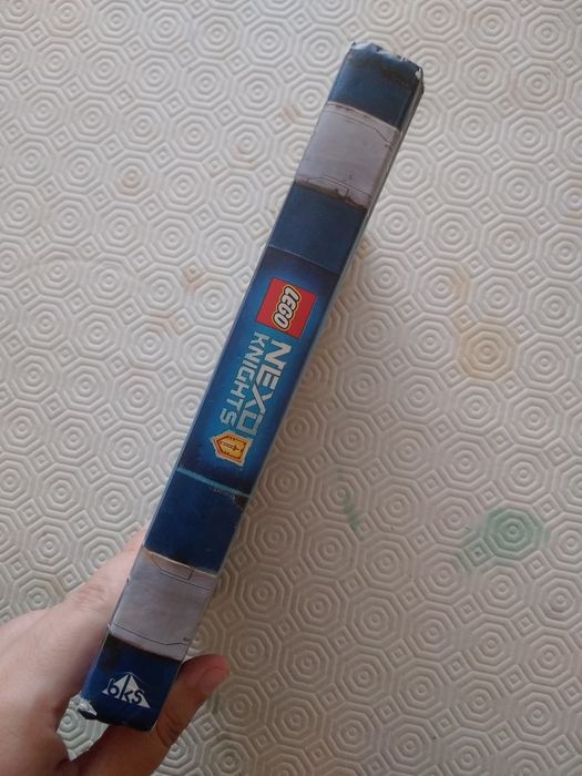 Livro Lego NEXO KNIGHTS O código dos Cavaleiros guia para aprendizes.