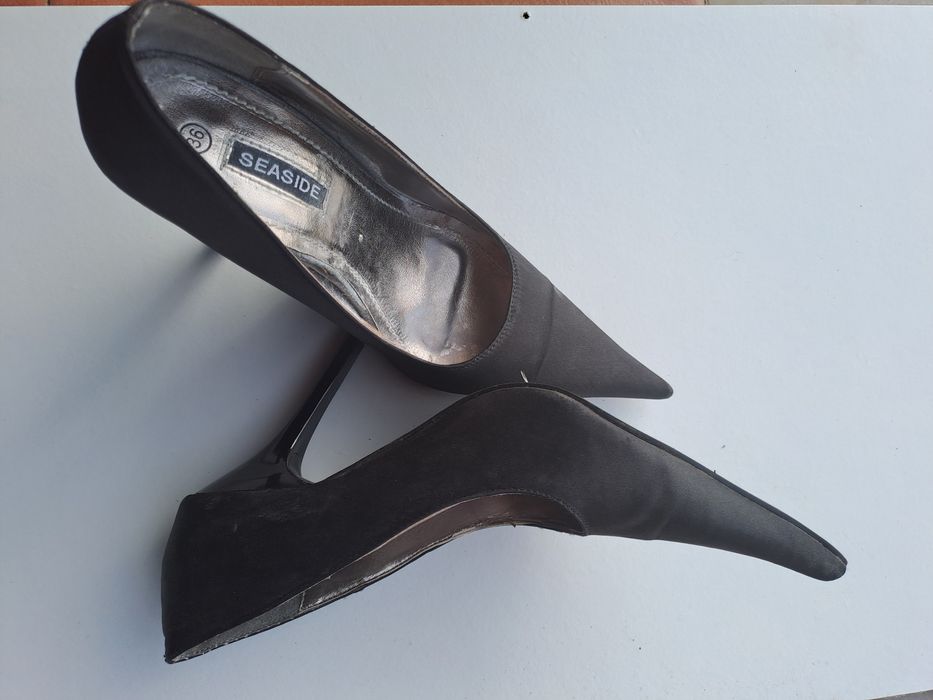 Sapatos salto alto
