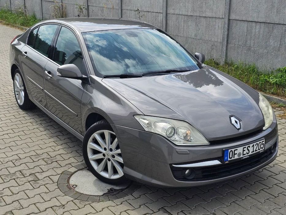 Renault Laguna Benzyna 170KM Automat Xenon Alkatantra Nawigacja Hak