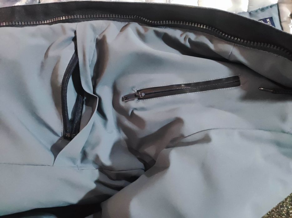 Casaco capucho tamanho 8 anos