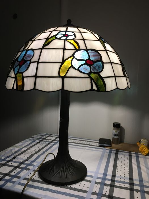 Lampa witrazowa Tiffany