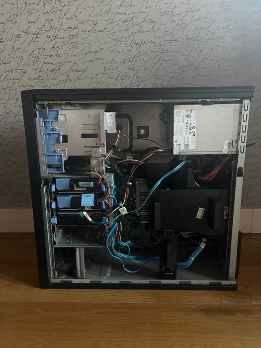 Serwer DELL PowerEdge  T110 II RAM 8GB 3 x 250GB Windows Serwer 2008