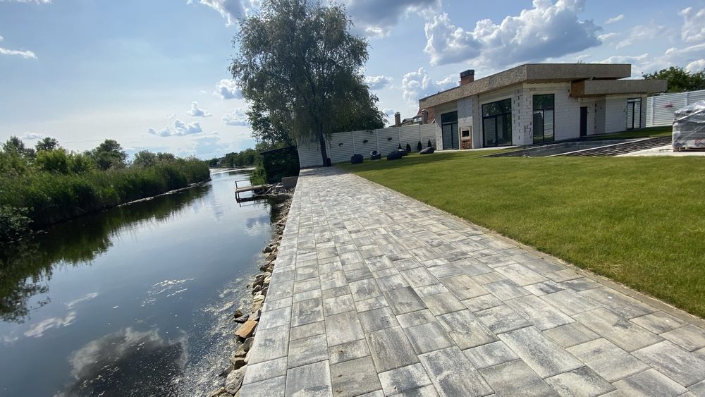 Дом у реки с бассейном и причалом — Самаровка