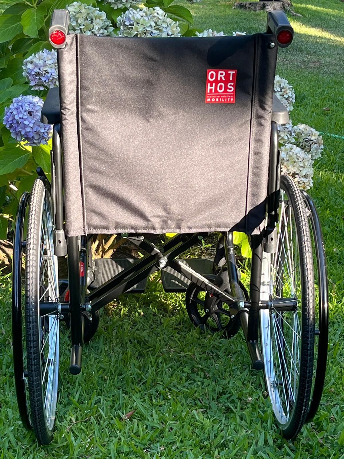Cadeira de rodas Celta compact 3 ort ost