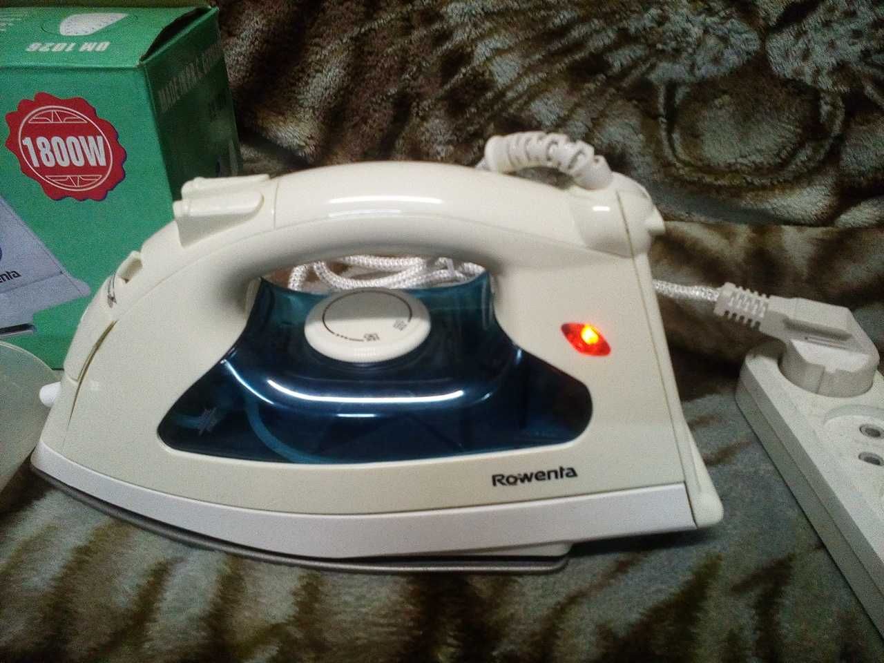 Утюг паровой "Rowenta DM-1026"