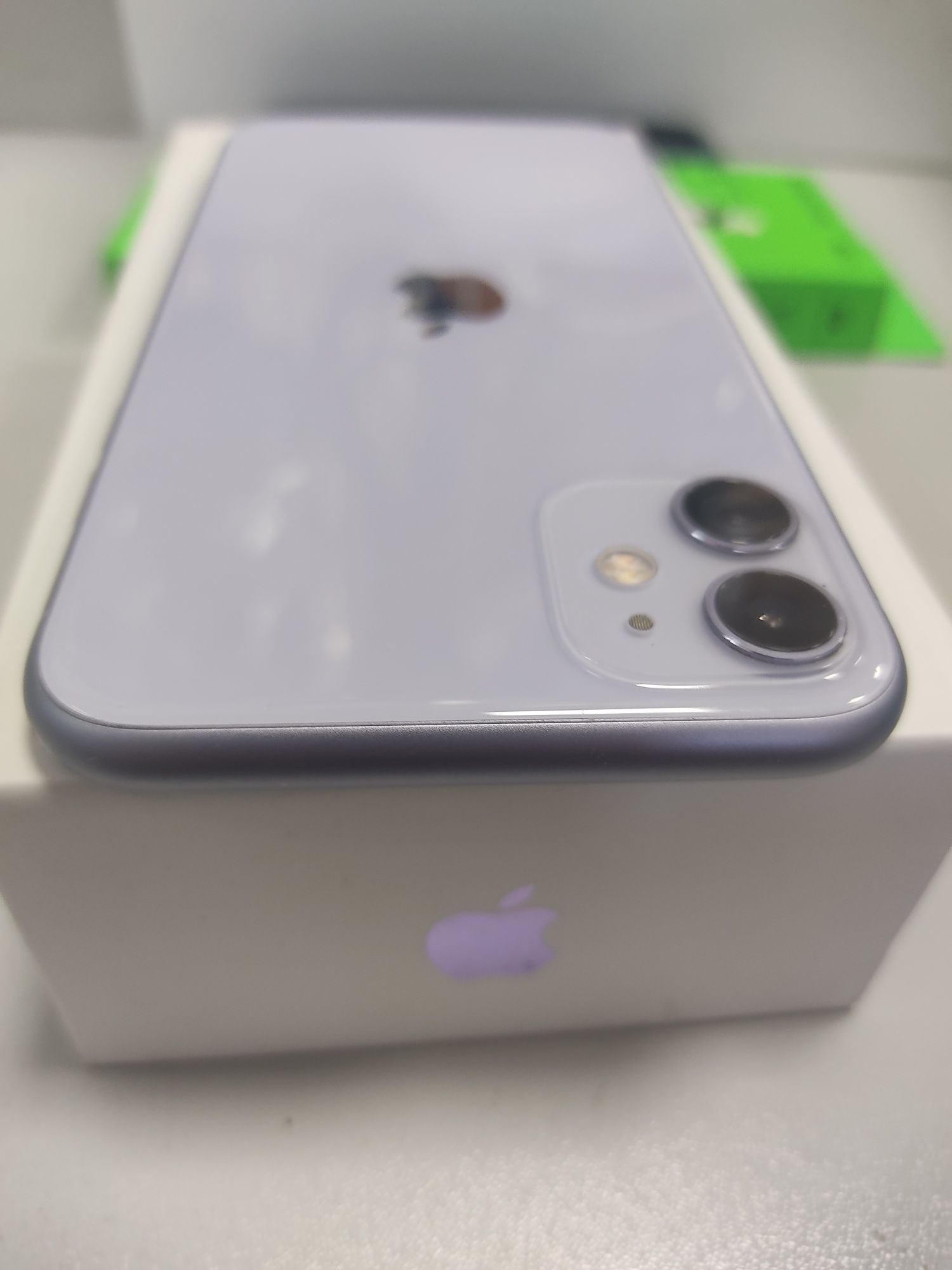 Iphone 11 64 gb b