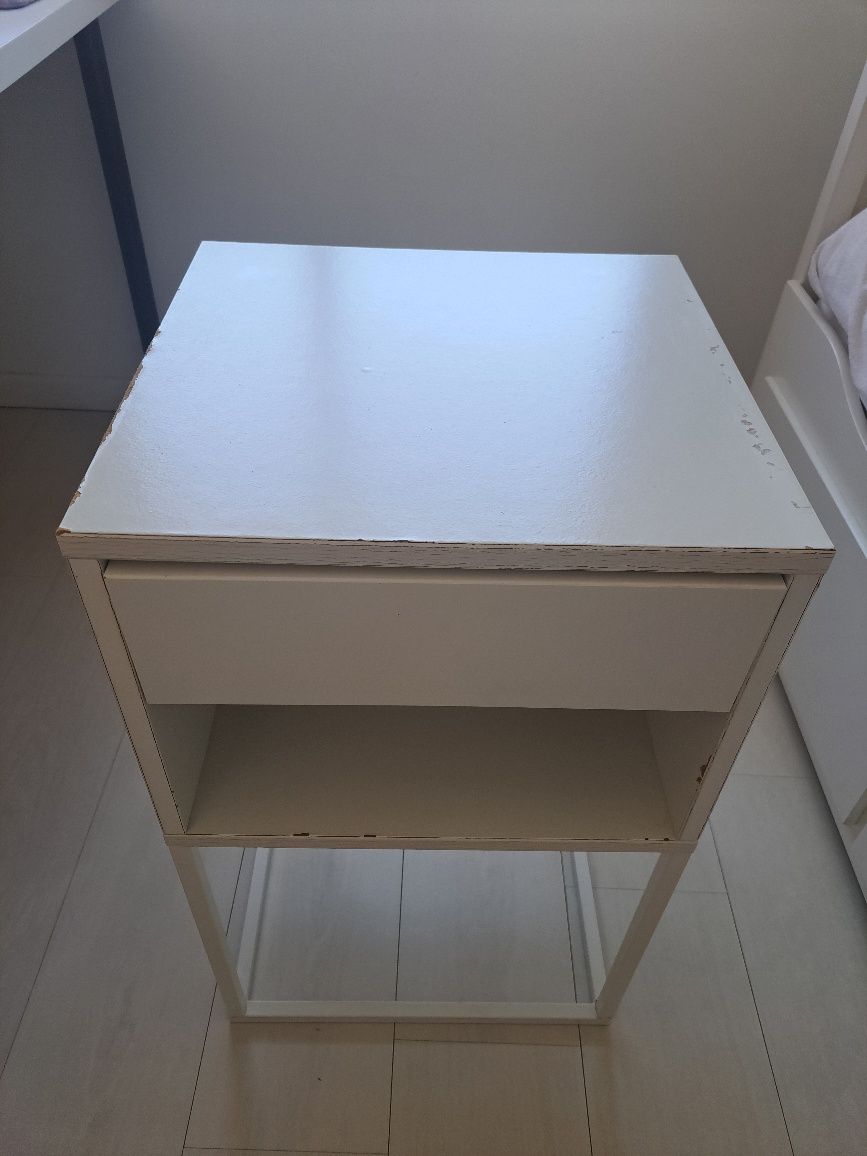 Mesa de cabeceira