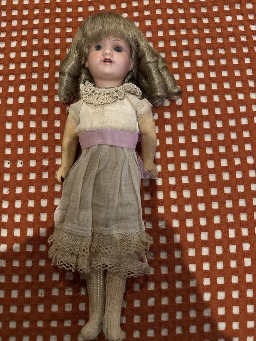 Boneca antiga Armand Marseille (Alemanha, c.1912) – porcelana, 30 cm