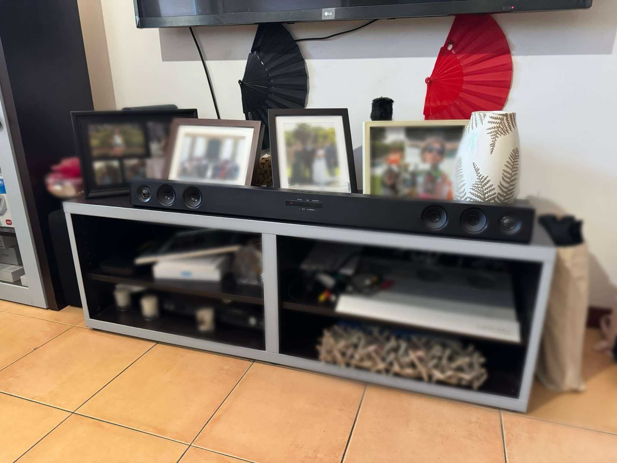 Movel TV+Vitrine e aparador