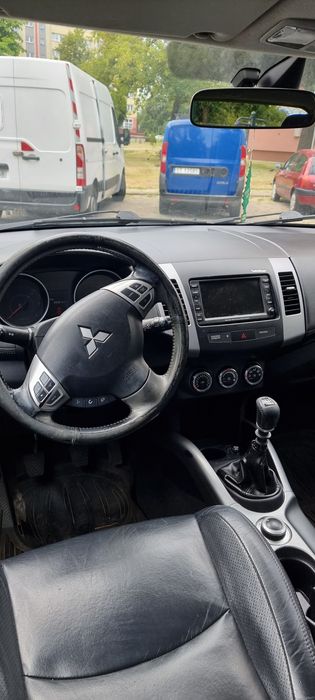 Mitsubishi outlander 2 ful opcia