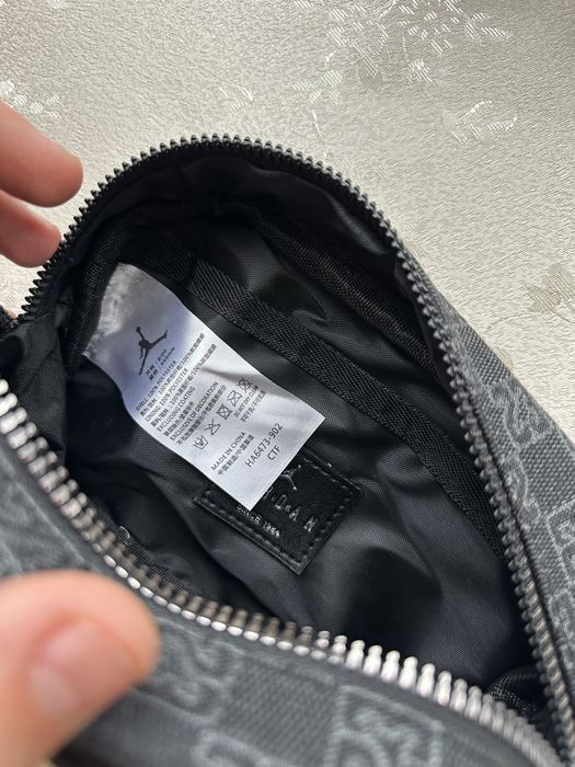 Сумка Air Jordan Monogram Crossbody | Nike, найк, джордан месенджер