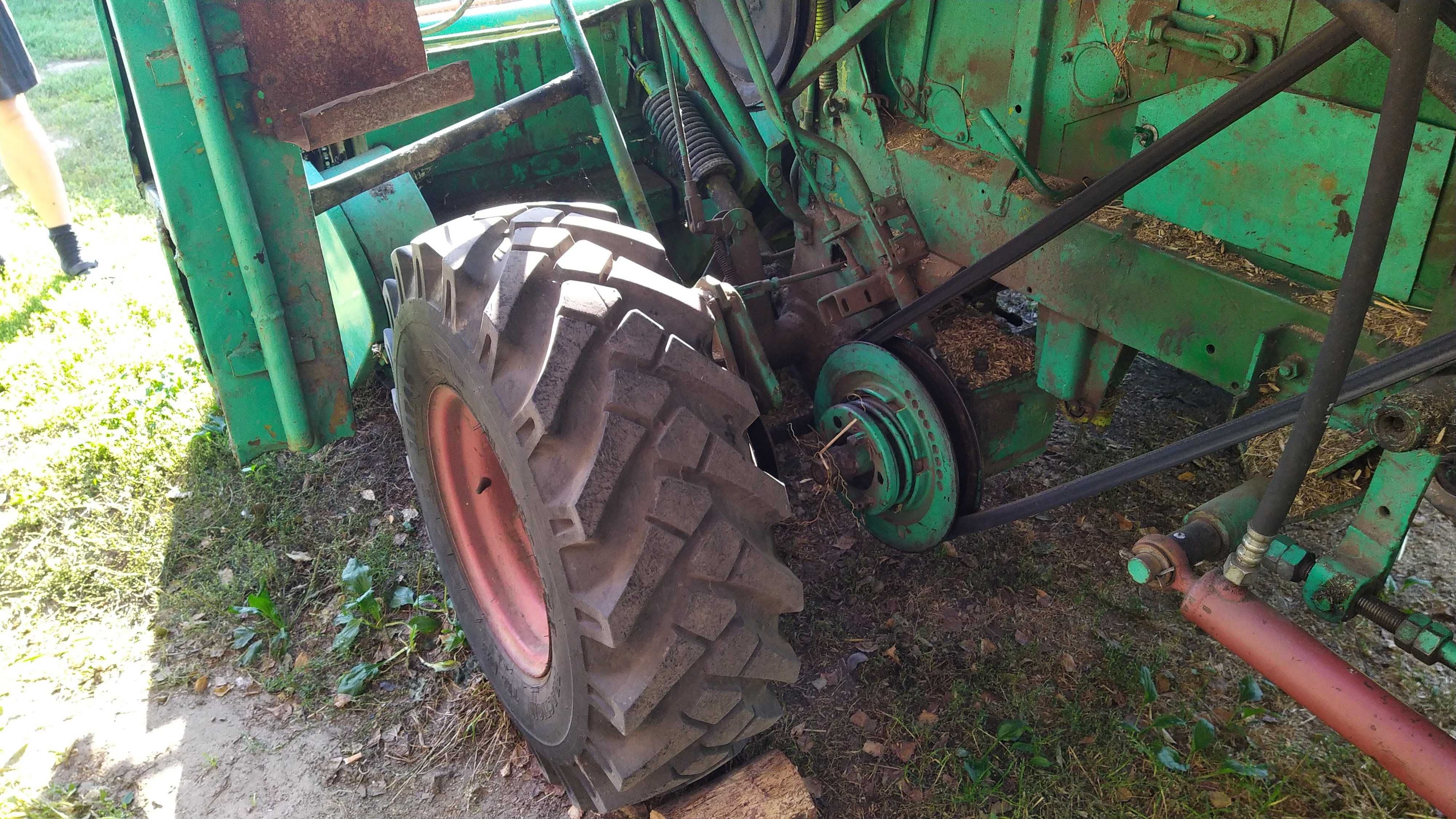 Комбайн Claas Compact 25