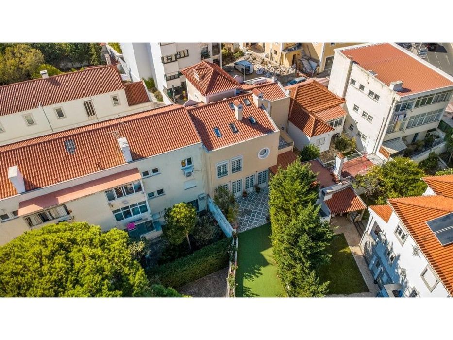 Moradia de luxo com piscina interior aquecida - Centro da Parede, C...