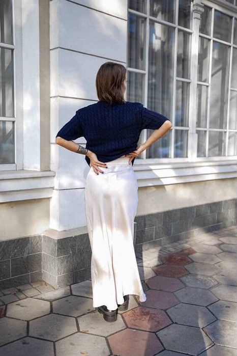 Шовкова молочна спідниця максі