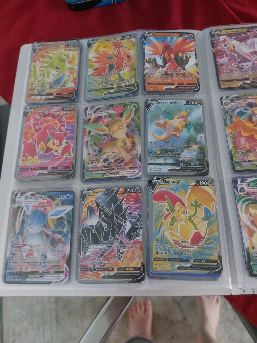 Cartas pokemon com caderneta