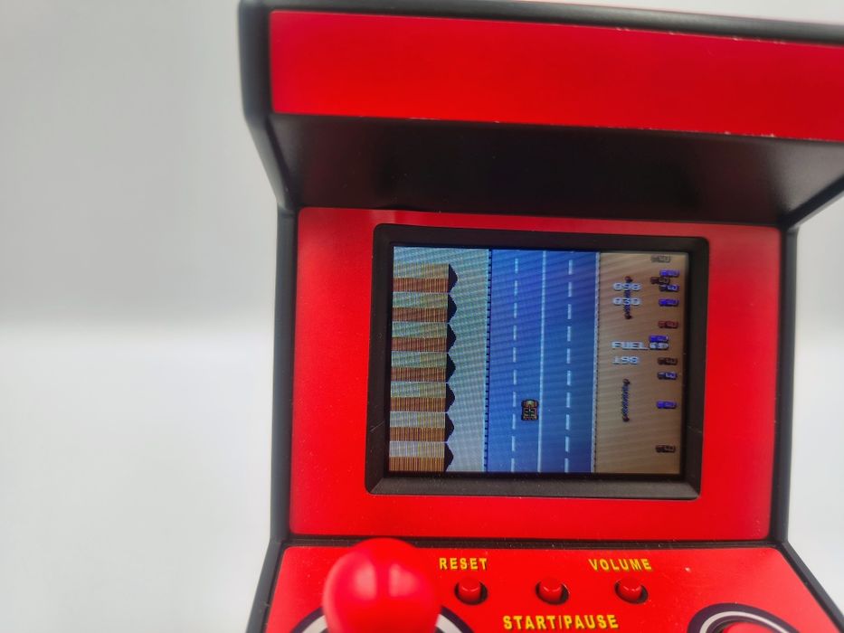 Gra - Miniaturowy Automat Do Gier RETRO QSS 16 CM GRY 200 GIER CZERWON