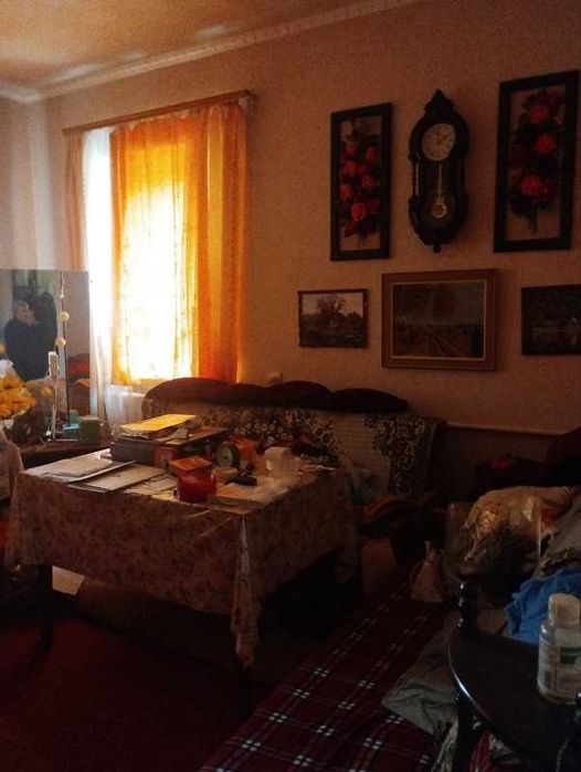 Будинок-термос в Баришівці біля залізничного вокзалу