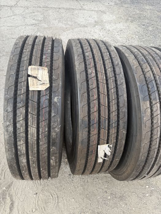 Opony 235/75R17.5 SEMPERIT NOWE