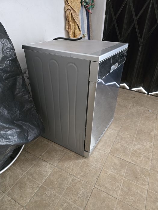 Máquina de lavar roupa e Máquina de lavar loiça