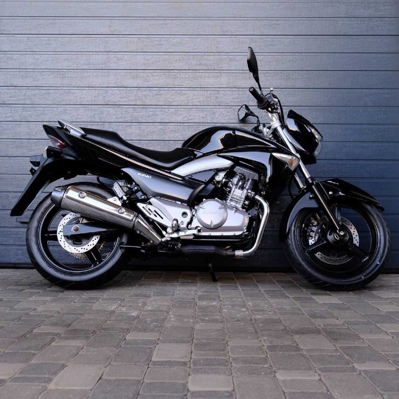 Продам мотоцикл Suzuki GSR 250 (2619)