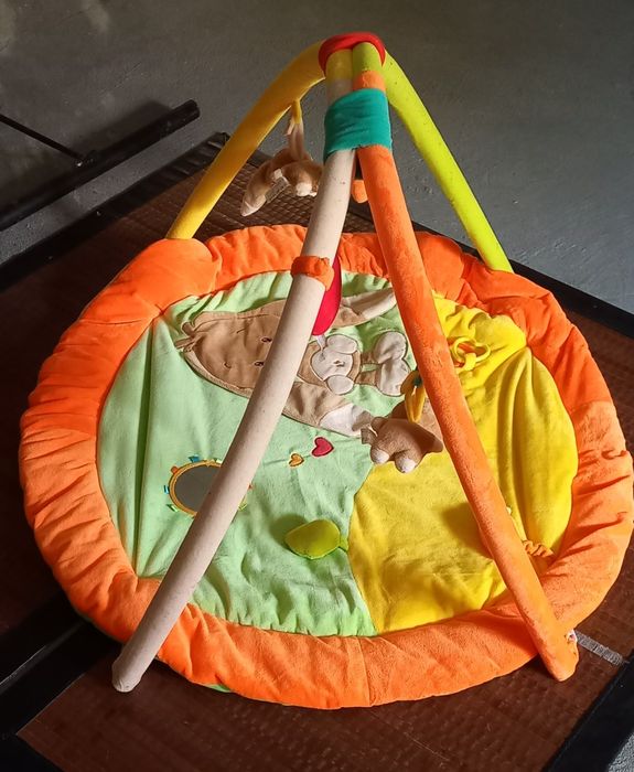 Ginásio para bebé brincar e relaxar