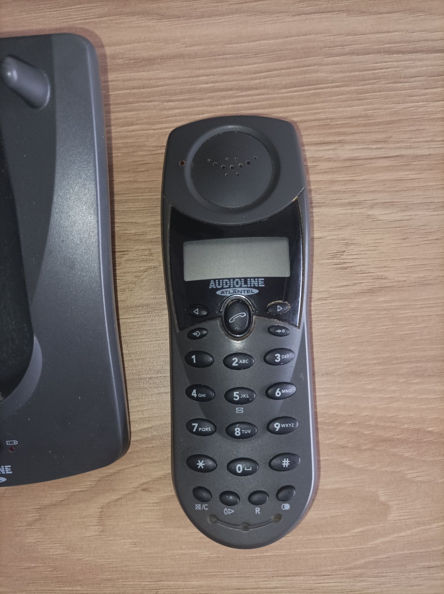 Telefon stacjonarny Audiolone Alantel z ładowarką Jak Nowy! Wysyłka!
