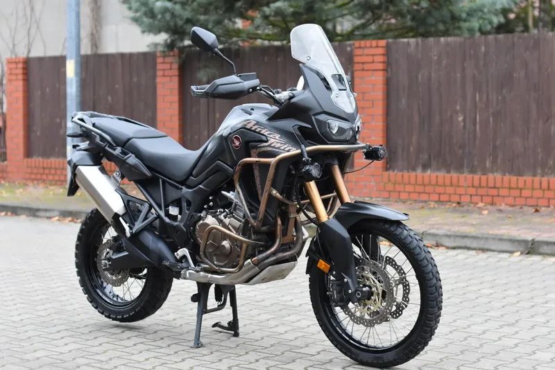 Honda CRF HONDA CRF 1000 AFRIC A TWIN Na KAT A2 35 kW Niemcy uszkodzona 09.2018r