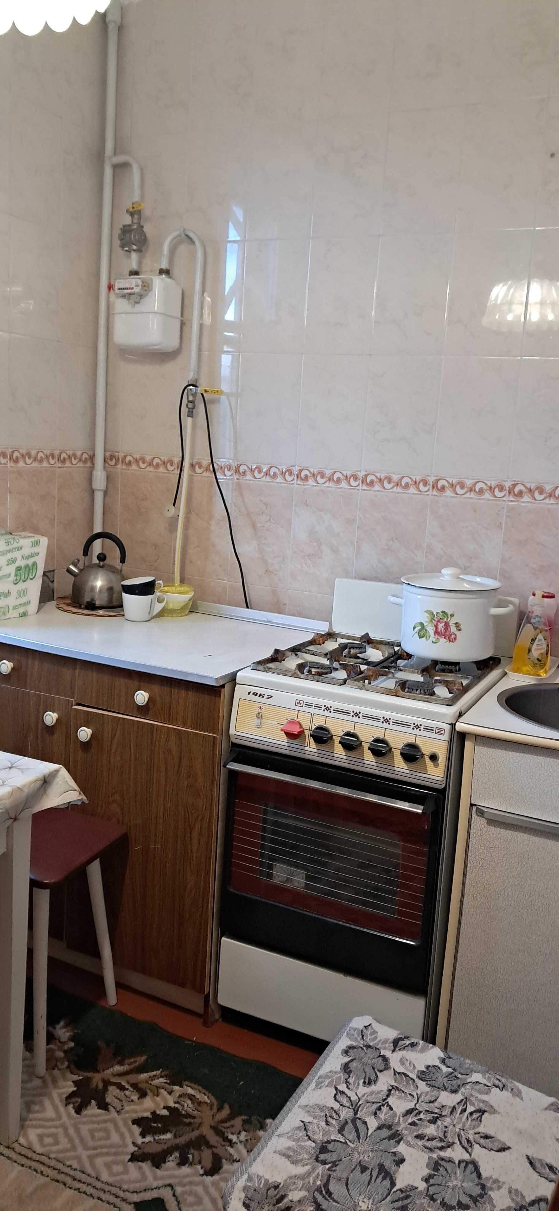 Срочно продам 1  комнатную квартиру в центре Чугуева!