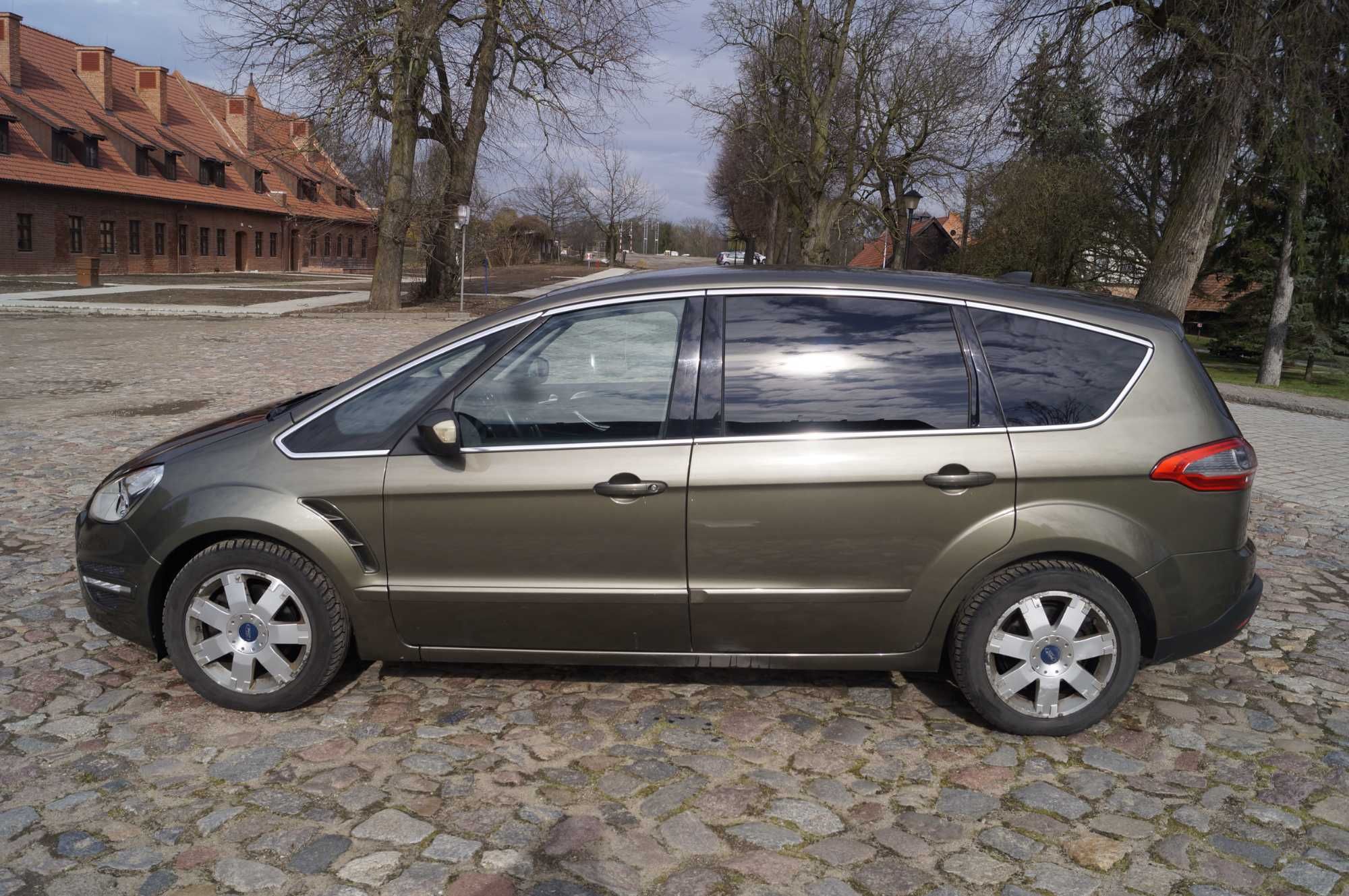 Ford S- Max Titanium