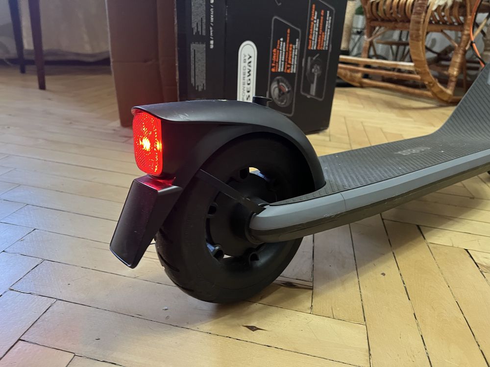 Електросамокат Segway Ninebot E2 Plus E Black