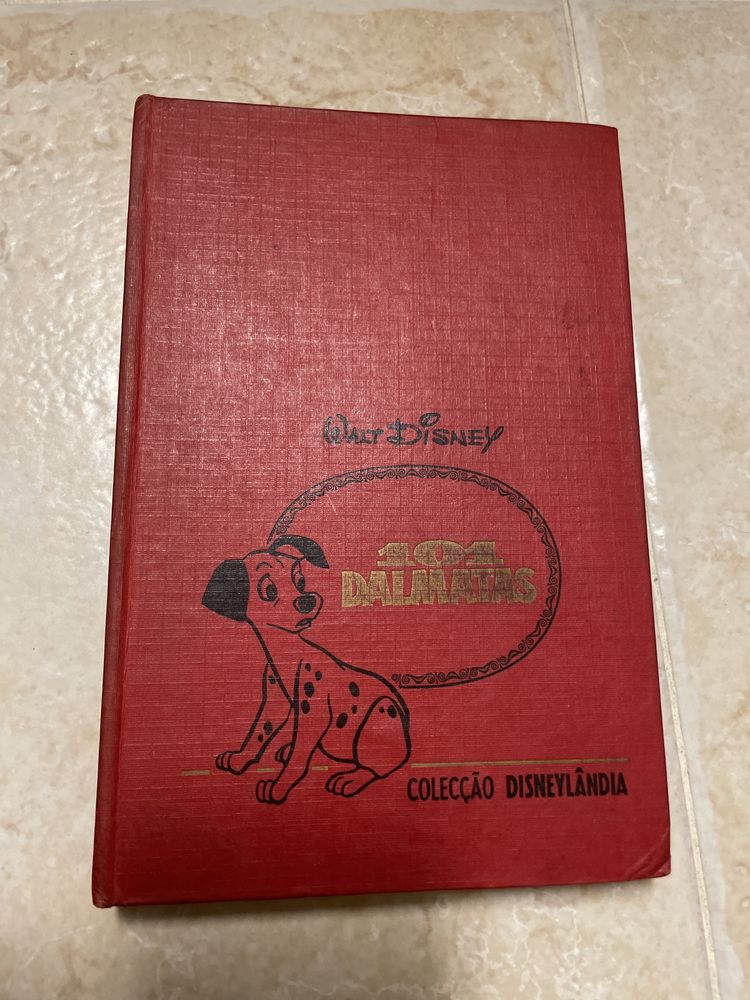 Livro de capa dura 101 Dálmatas